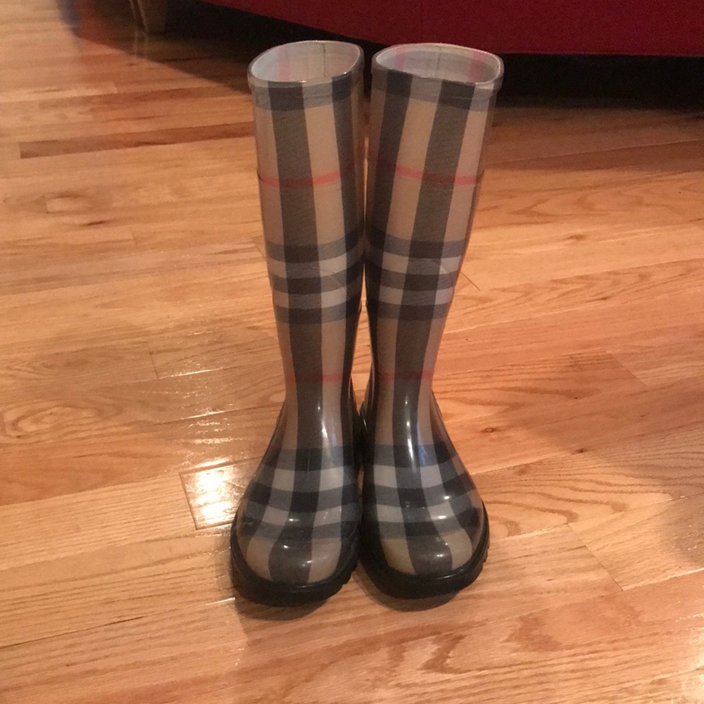 Burberry Rainboots